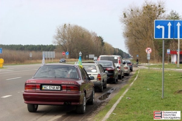 У Луцьк привезли тіло Героя Сергія Грибкова. ФОТО