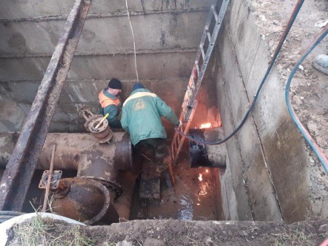 Лучанам поступово повертають водопостачання. ФОТО