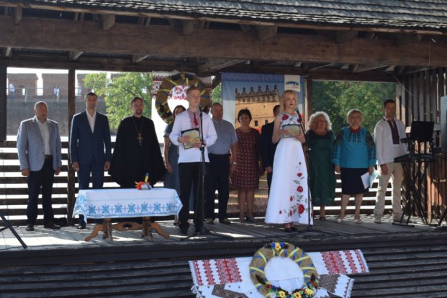 Першокурсників Луцького педколеджу посвятили у студенти. ФОТО