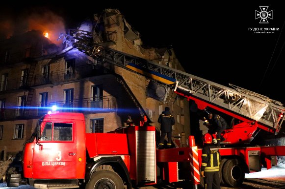 Зросла кількість жертв від ракетного удару по гуртожитку на Київщині