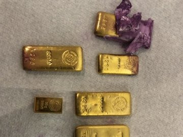На Львівщині  знайшли велику партію золотих злитків  у посилці. ФОТО