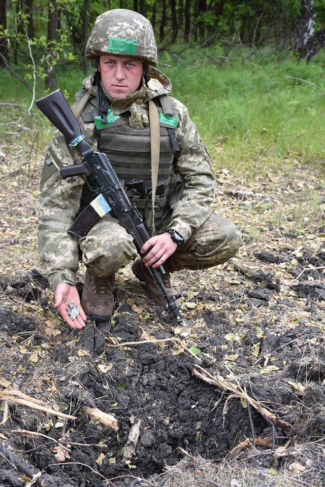 Волинські військові показали наслідок нічного обстрілу