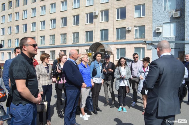 Пошук конструктиву і спростування чуток: день депутата на луцькому «Богдані». ФОТО