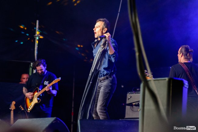 Казали «гречка», але підспівували: як у Луцьку минув безкоштовний концерт «Океану Ельзи». ФОТО 