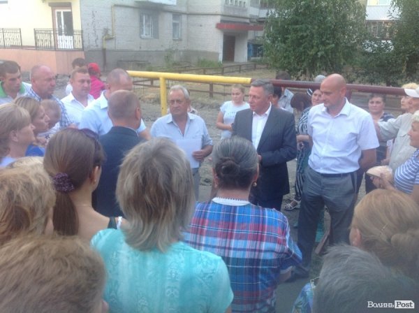 Мешканці ДПЗ давали поради меру Луцька та депутатам щодо облаштування їхніх дворів