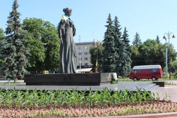 Луцьк засаджують квітами. ФОТО