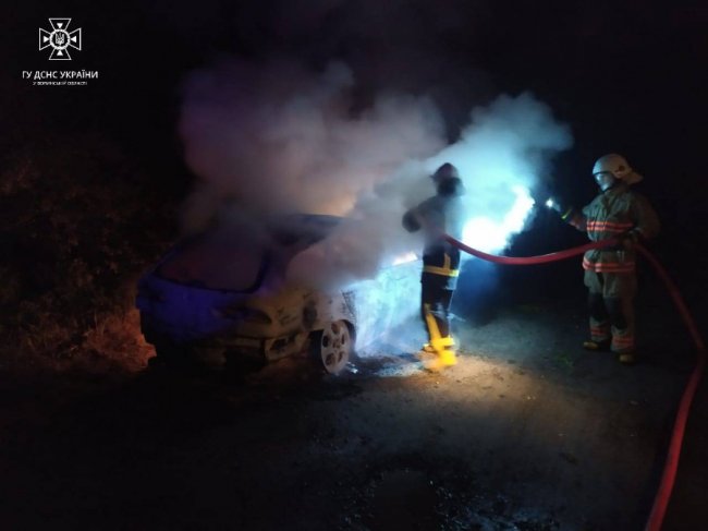 На Волині горів автомобіль. ФОТО