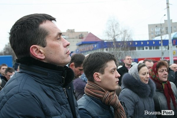 У Луцьку в день народження Бандери співали, молилися і говорили про модернізованих ворогів. ФОТО