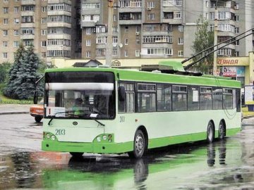 Волинські АМКУ погодили підвищення ціни на проїзд в тролейбусах Луцька