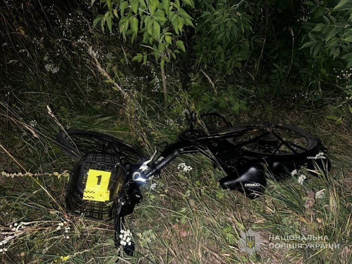 На Волині п'яний велосипедист зіткнувся з автівкою