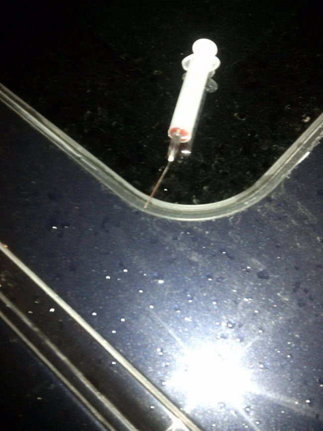 Луцькі патрульні у водія-порушника знайшли шприц із «невідомою речовиною»