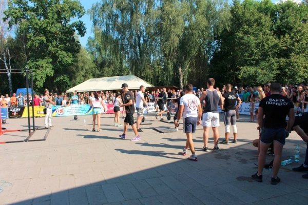 Луцькі патрульні взяли участь у змаганнях з кросфіту. ФОТО