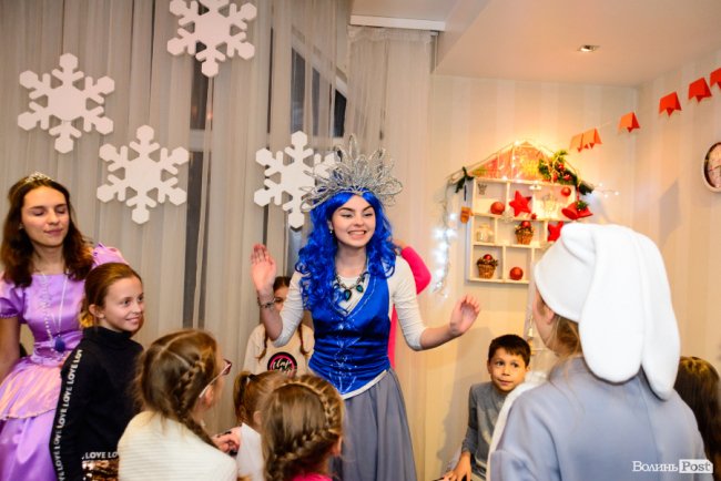 «Головне – нас не забувають»: компанія «СКФ Україна» влаштувала для дітей загиблих воїнів новорічну казку. ФОТО*