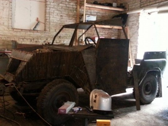 Українським військовим подарували саморобний броньовик . ФОТО