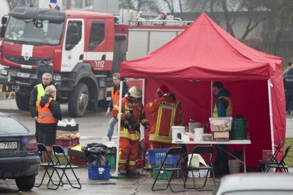 У Ризі обвалився дах торгового центру ‒ 52 людини загинули. ФОТО