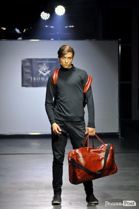 Свято краси і моди: як мийку в Луцьку перетворили на модний подіум