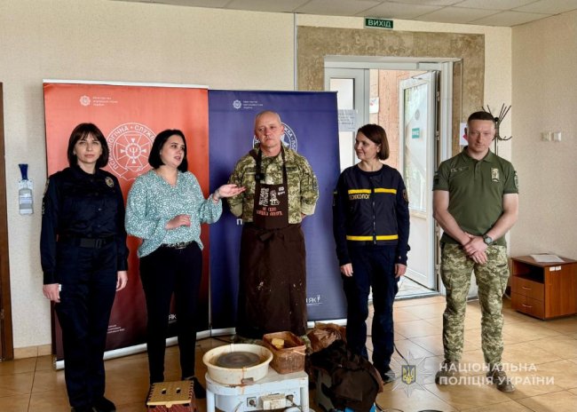 У Луцьку поранених бійців зцілювали глинотерапією. ФОТО