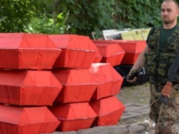 Цієї ночі з України вивезли 15 КамАЗів із трупами російських військових