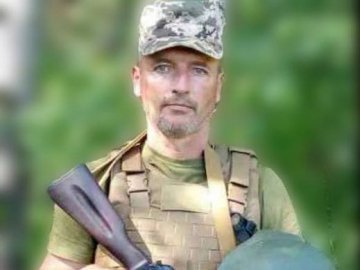 Волинян закликають гідно зустріти тіло Героя Анатолія Косіка