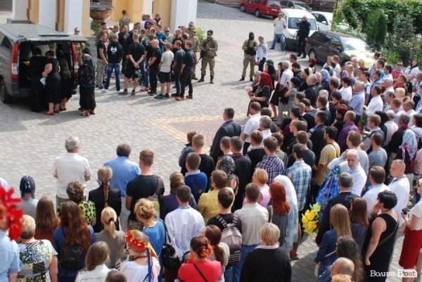 У Луцьку прощалися з загиблим бійцем «Азову». ФОТО. ВІДЕО