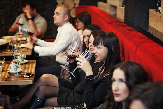 «Божоле нуво» прибуло до Луцька. ФОТО*