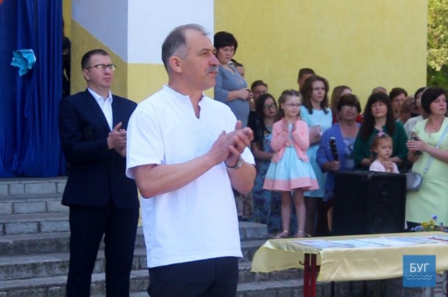 Останній дзвоник у Володимирі. ФОТО