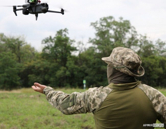 Як у волинській теробороні готують пілотів FPV-дронів. ФОТО