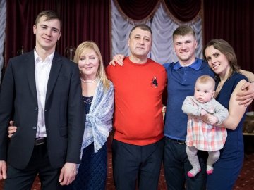 «Він допомагав тихо»: син волинського бізнесмена Леоніда Джулінського поділився спогадами про тата до річниці смерті 