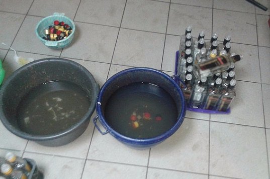 На Волині ліквідували підпільну гуральню з потужностями на півмільйона гривень. ФОТО