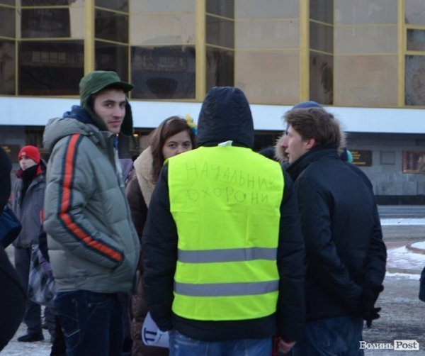 Луцький Євромайдан згортає сцену