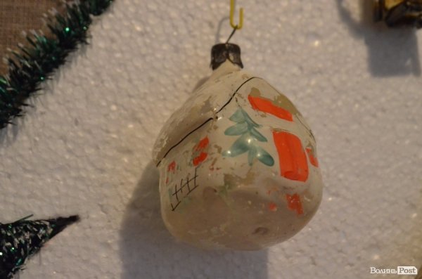 У Луцьку - виставка радянських ялинкових прикрас. ФОТО