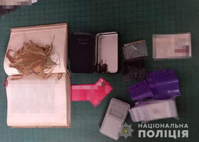 Робив закладки та продавав через телеграм: на Волині затримали наркоторговця