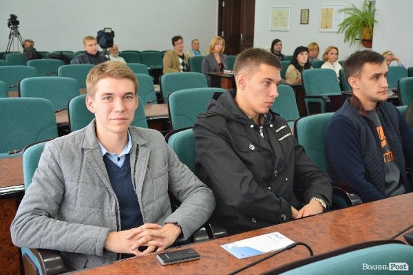 У Луцьку влаштували «тур» міськрадою. ФОТО