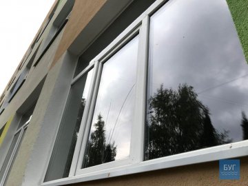 Побили вікно: у Нововолинську ледве не пограбували школу