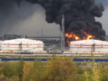 У Росії вибухнув завод нафти: є жертви