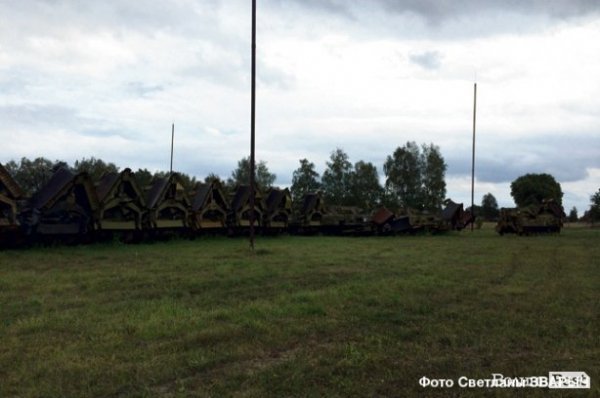 Міноборони влаштувало «розпродаж» зброї, яка мала направлятися на Схід, - ЗМІ
