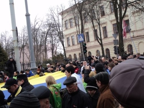 «Вставай, Україно!» в Чернівцях. ФОТО. ВІДЕО 
