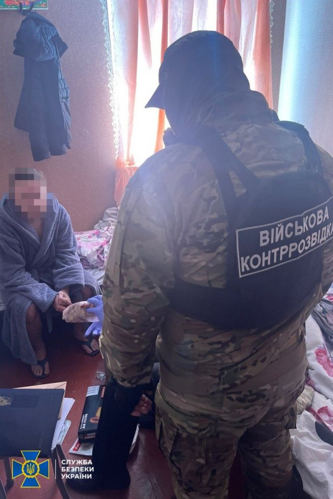 У Києві СБУ виявила «типографію», де підробляли довідки про непридатність до військової служби. ФОТО