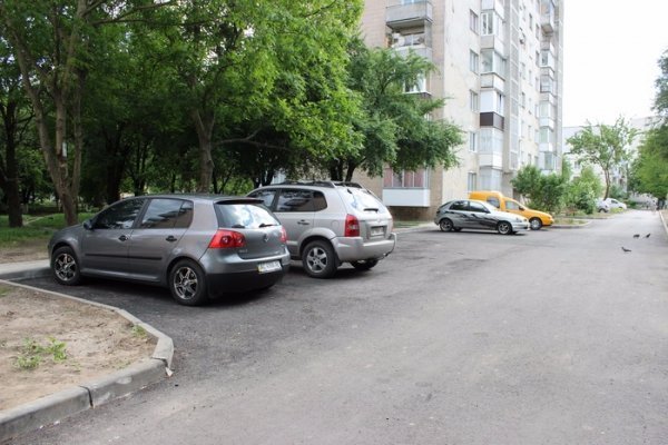 У Луцьку завершено капітальний ремонт ще однієї прибудинкової території. ФОТО