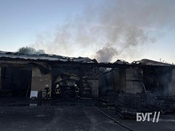 На Волині згоріли два автобуси. ФОТО