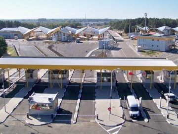 У волинянина митники вилучили авто за мільйон