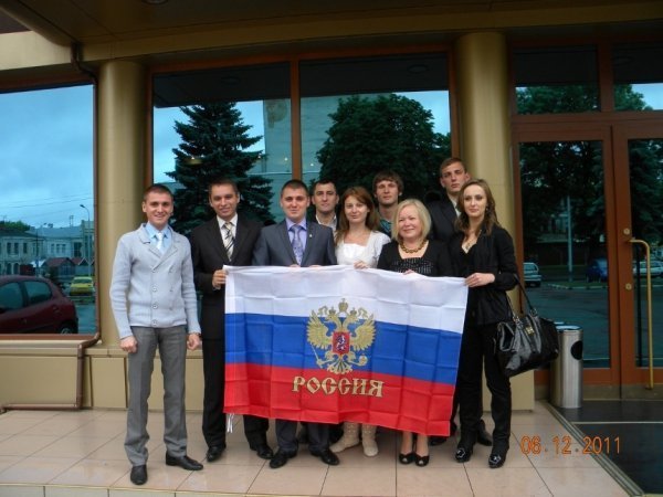 На святкуванні Дня Росії. Зі святкування Дня незалежності фоток у Кононовича немає