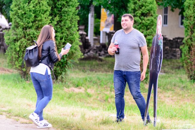 До Винника – навіть на милицях. ФОТОРЕПОРТАЖ із грандіозного концерту у Луцьку