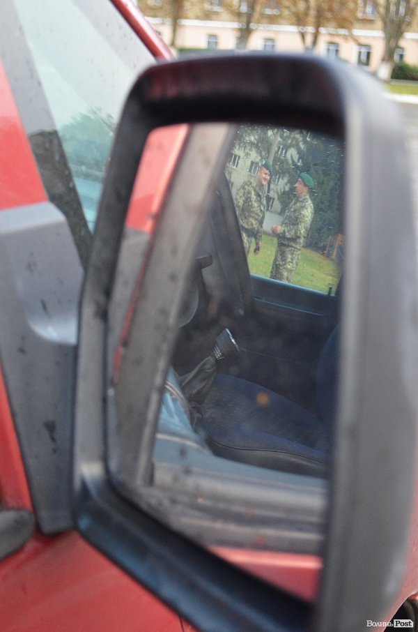 Луцьким прикордонникам передали авто. ФОТО