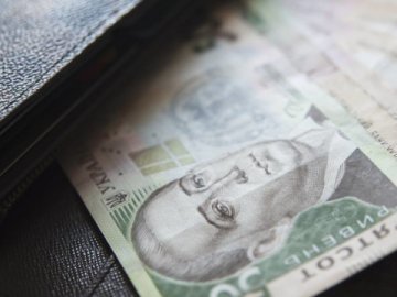 Волинянки, які купували підроблені довідки для отримання соцдопомоги, повернули державі 150 тисяч 