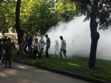 У Рівному горіла маршрутка з пасажирами. ВІДЕО