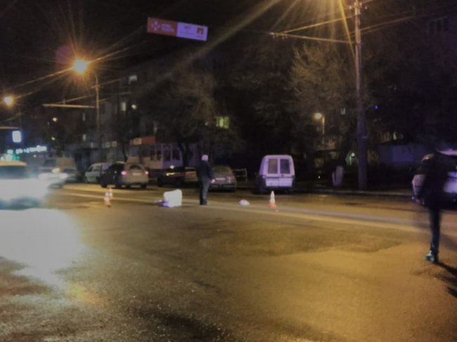 У Луцьку авто збило жінку