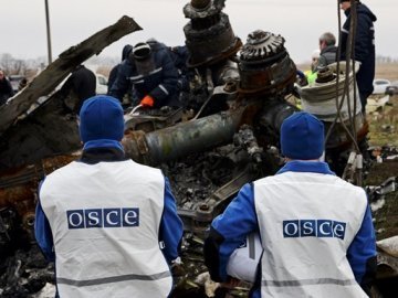 Евакуювали спостерігачів ОБСЄ з Світлодарської дуги