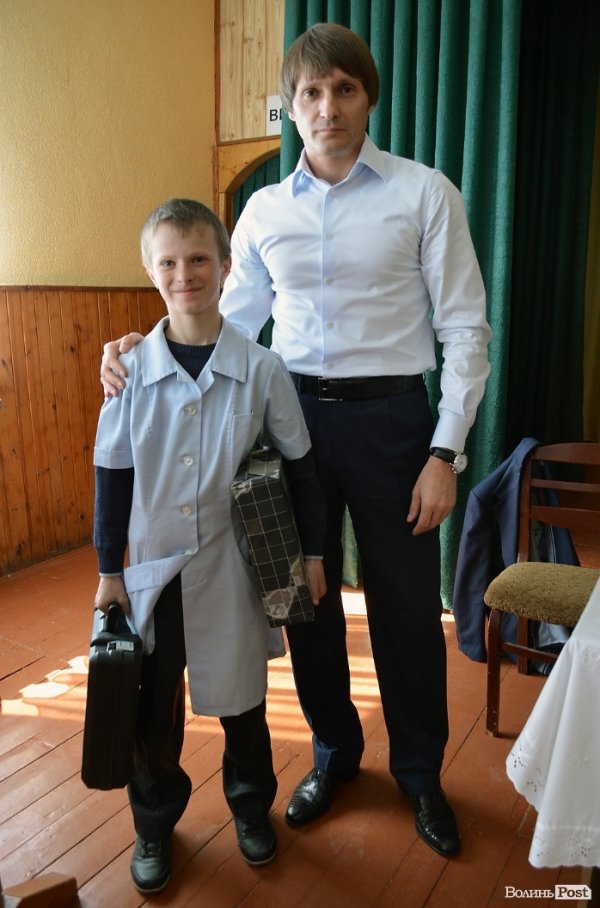 Школа отримала в подарунок нові електроінструменти для трудового навчання