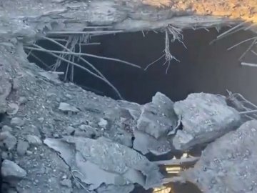 У мережі показали кадри Антонівського мосту в Херсоні після удару ЗСУ 